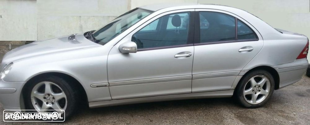 Mercedes W203 C220 CDI de 2003 para peças - 2