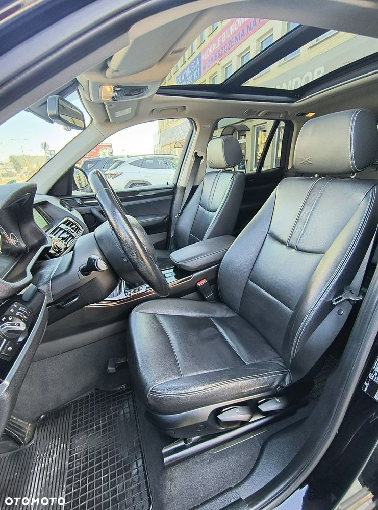 BMW X3 sDrive18d Luxury Line - 9