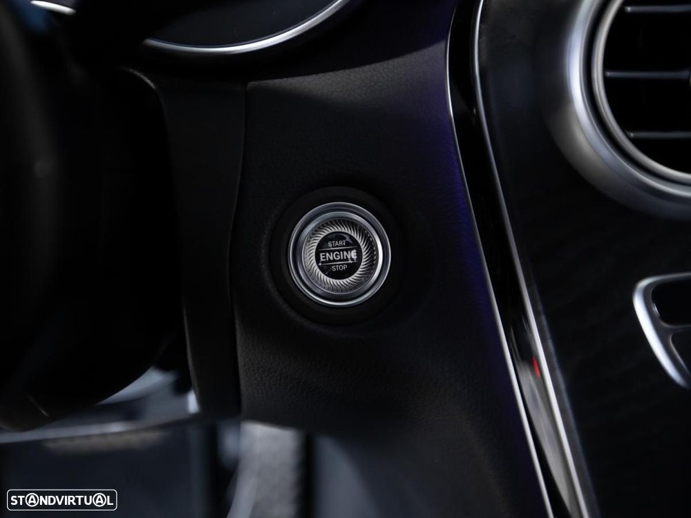 Mercedes-Benz C 300 de AMG Line - 21