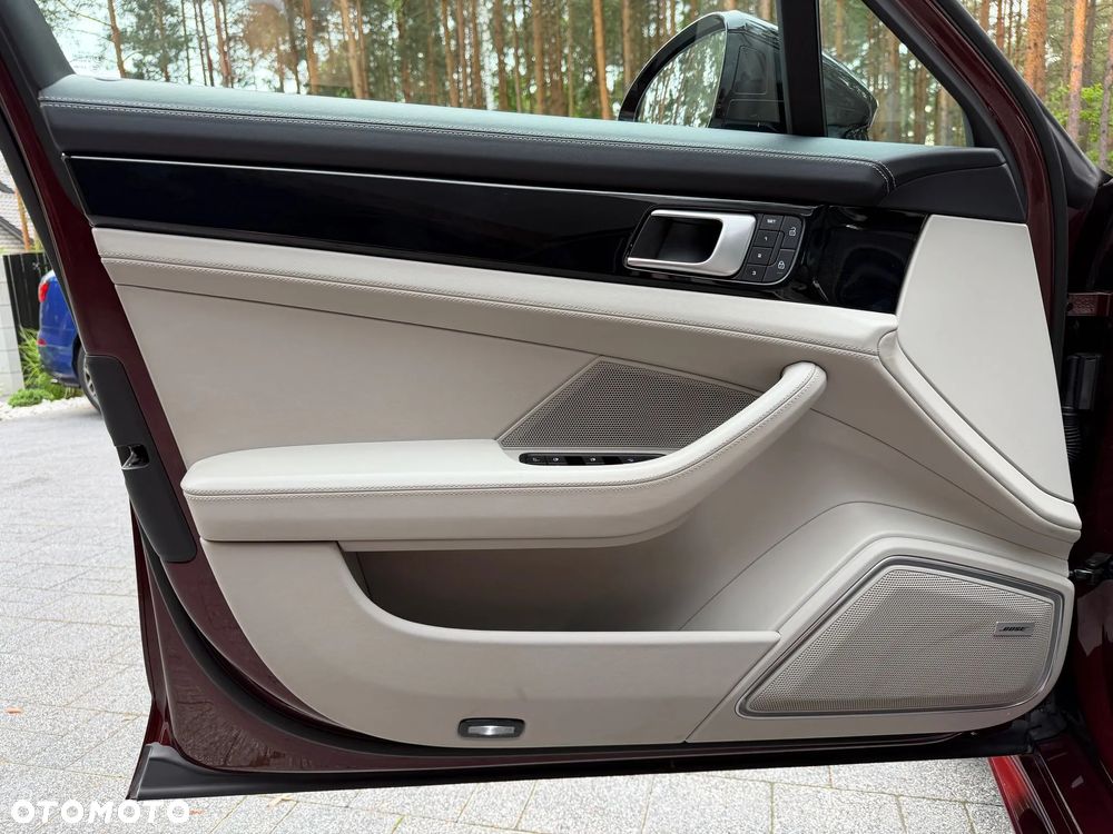 Porsche Panamera - 14