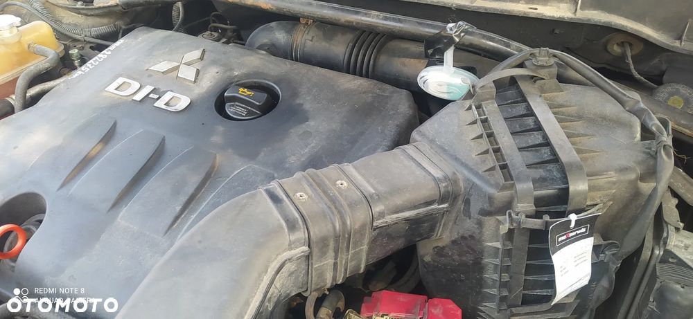 Mitsubishi Outlander 2.0 DI-D 4WD Inform - 23