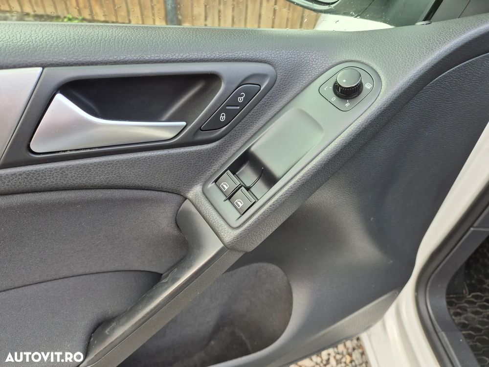 Volkswagen Golf - 16