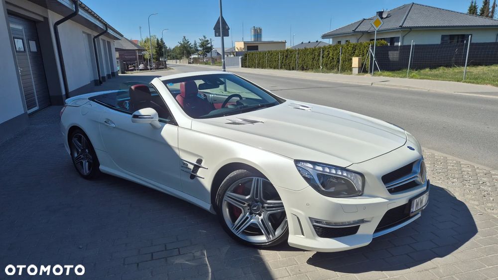 Mercedes-Benz SL 63 AMG - 10