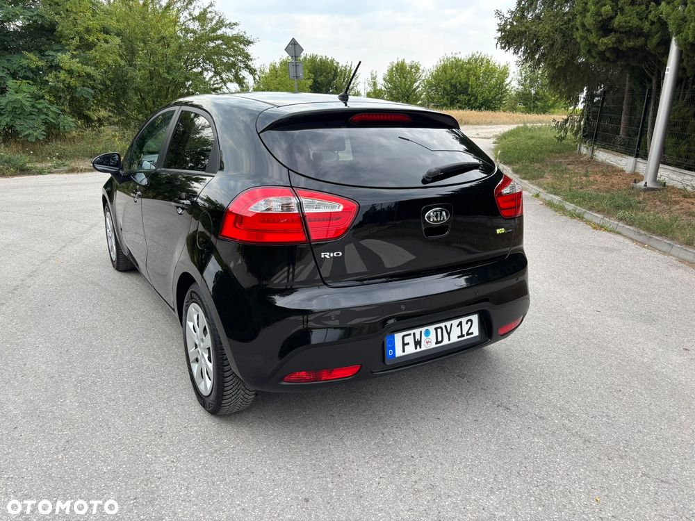 Kia Rio 1.2 Dream Team Edition - 19