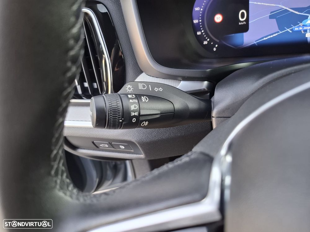 Volvo V60 2.0 T6 AWD TE R-Design - 29