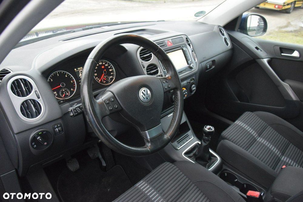 Volkswagen Tiguan 2.0 TDI DPF BlueMotion Technology Sport & Style - 34