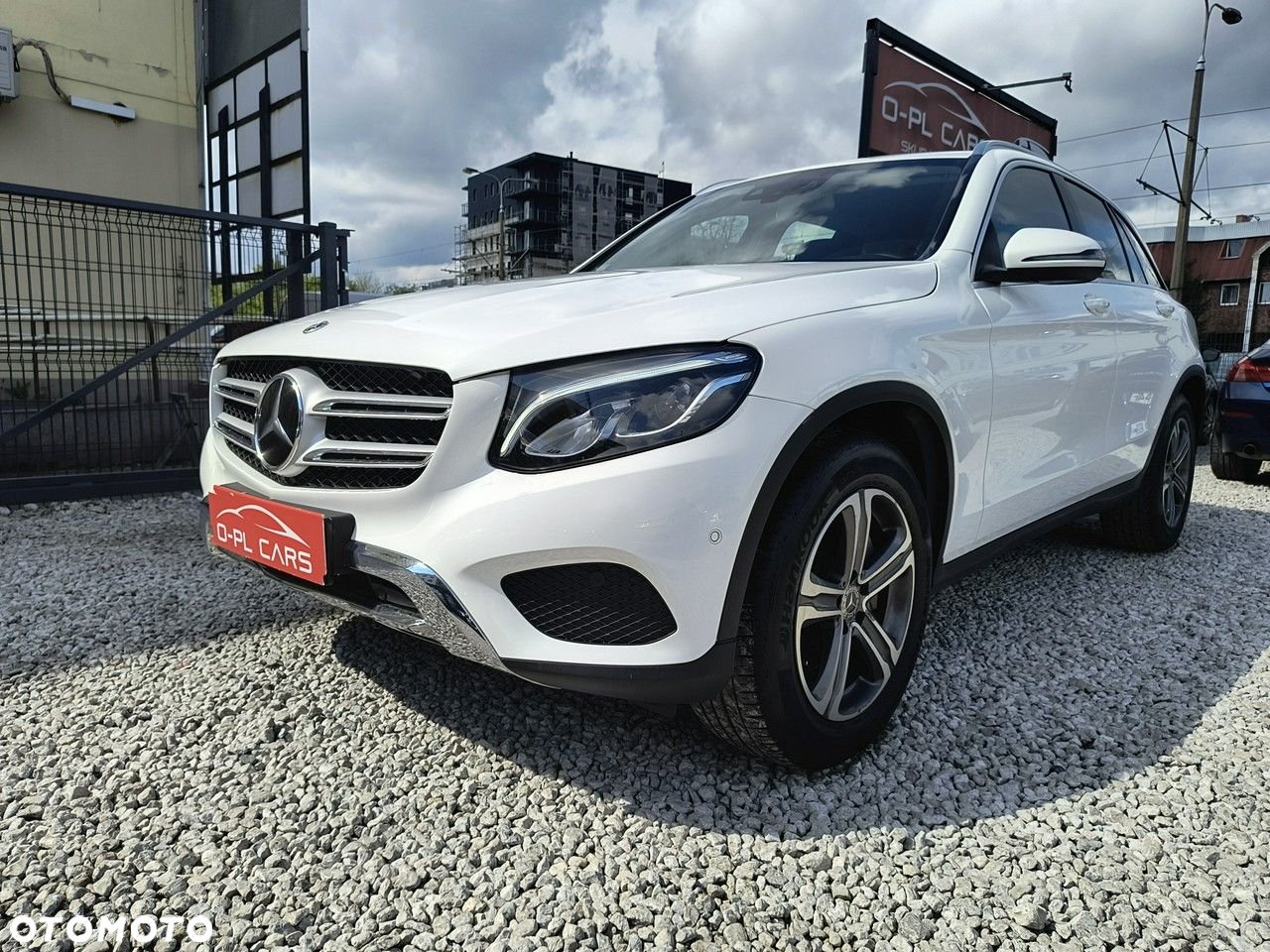 Mercedes-Benz GLC - 11