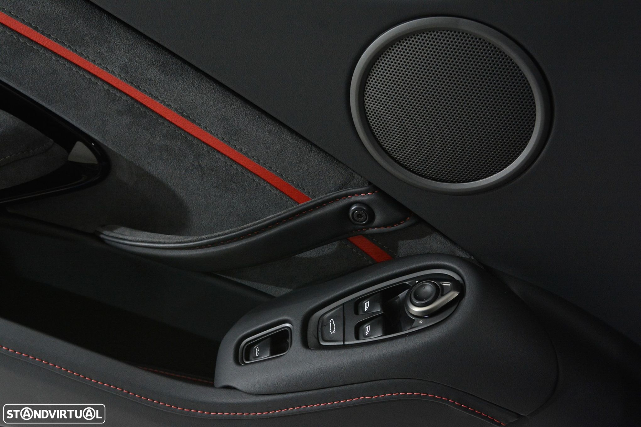 Aston Martin Vantage Roadster V8 F1 Edition - 31