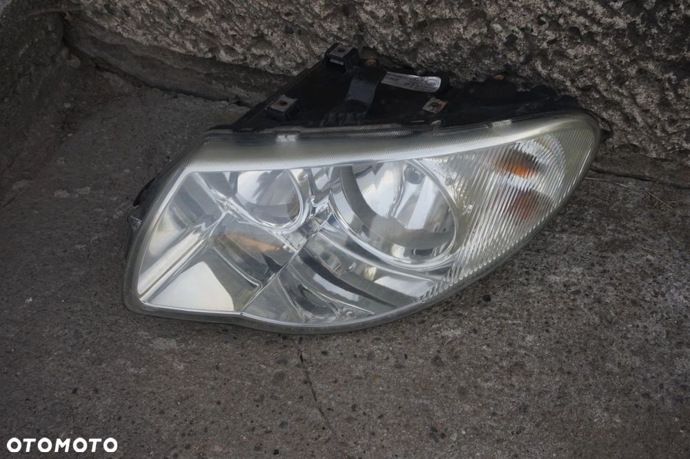 LAMPA PRZEDNIA LEWA GRAND VOYAGER IV 05r - 3