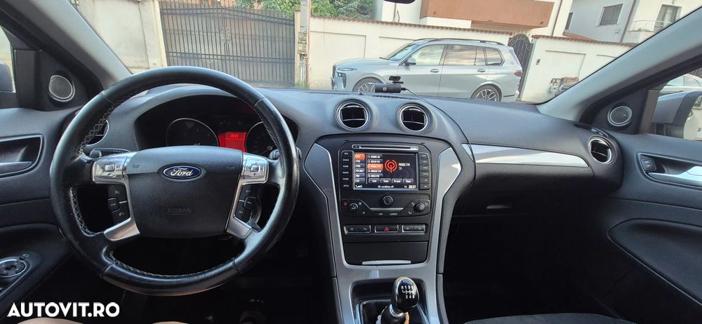 FORD Mondeo 2012 — imagine 13