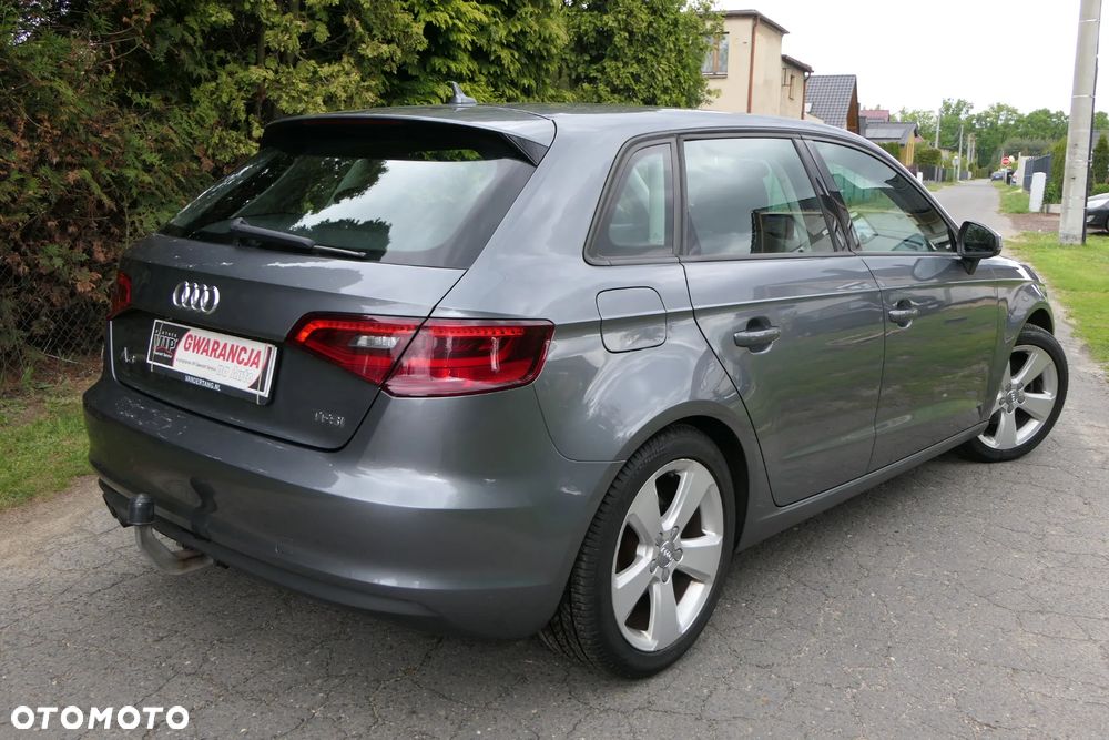 Audi A3 Sportback 1.4 TFSI S tronic Ambiente - 3