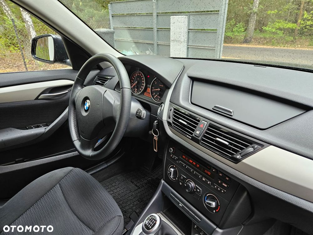 BMW X1 sDrive18i - 29