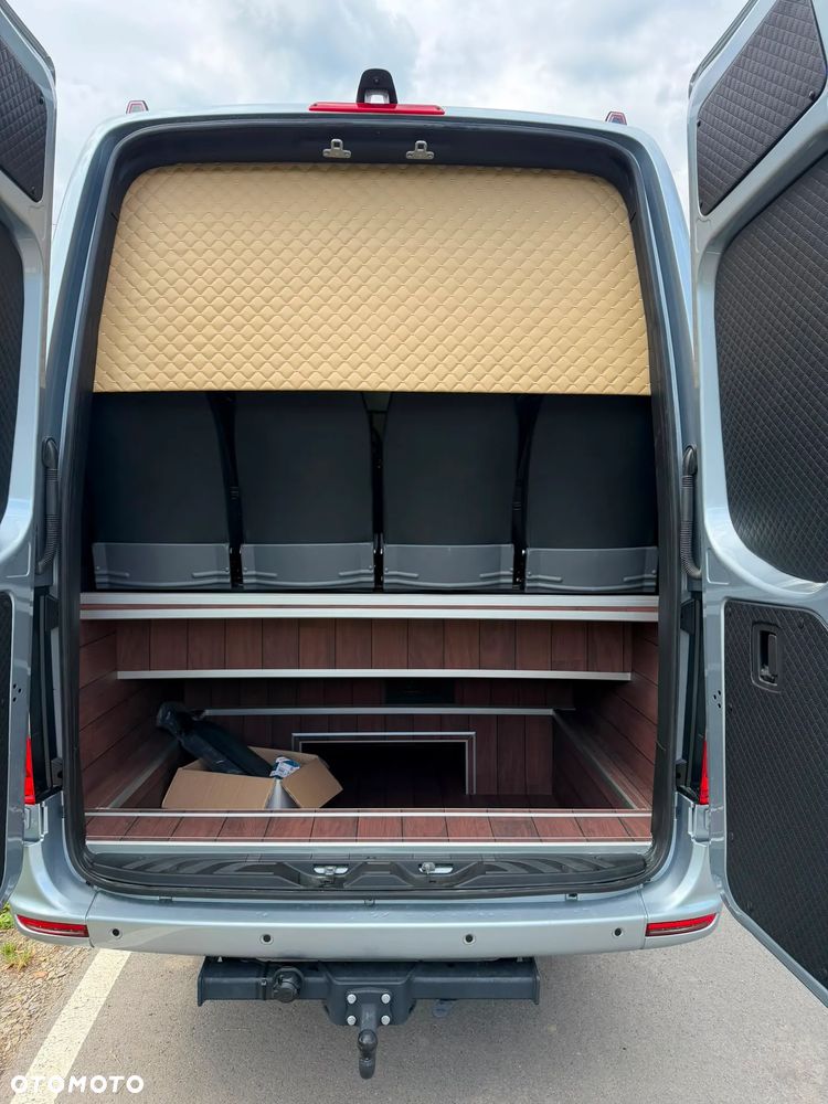 Mercedes-Benz Sprinter 519 - 10