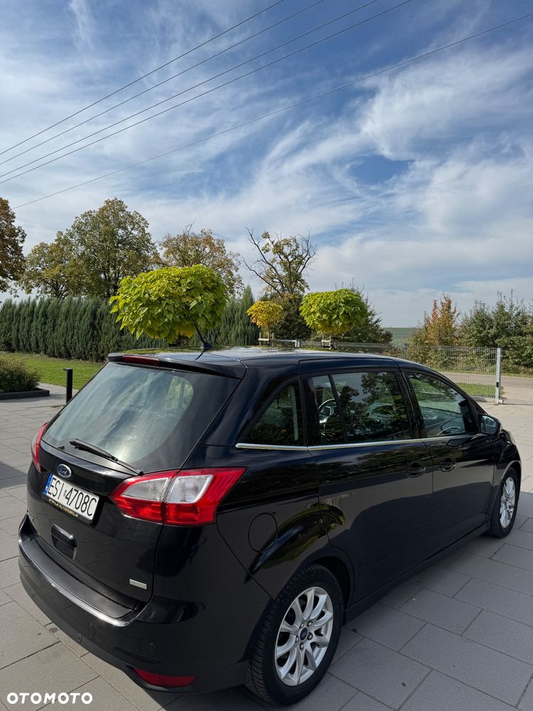 Ford Grand C-MAX - 3