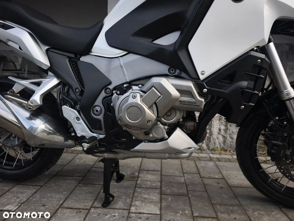 Honda VFR - 10