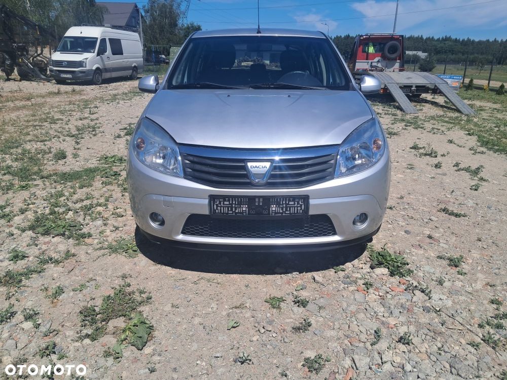 Dacia Sandero - 1