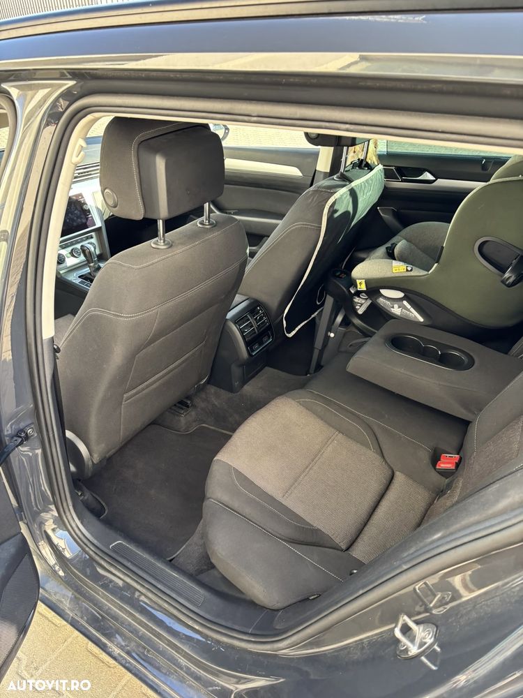 Volkswagen Passat - 7