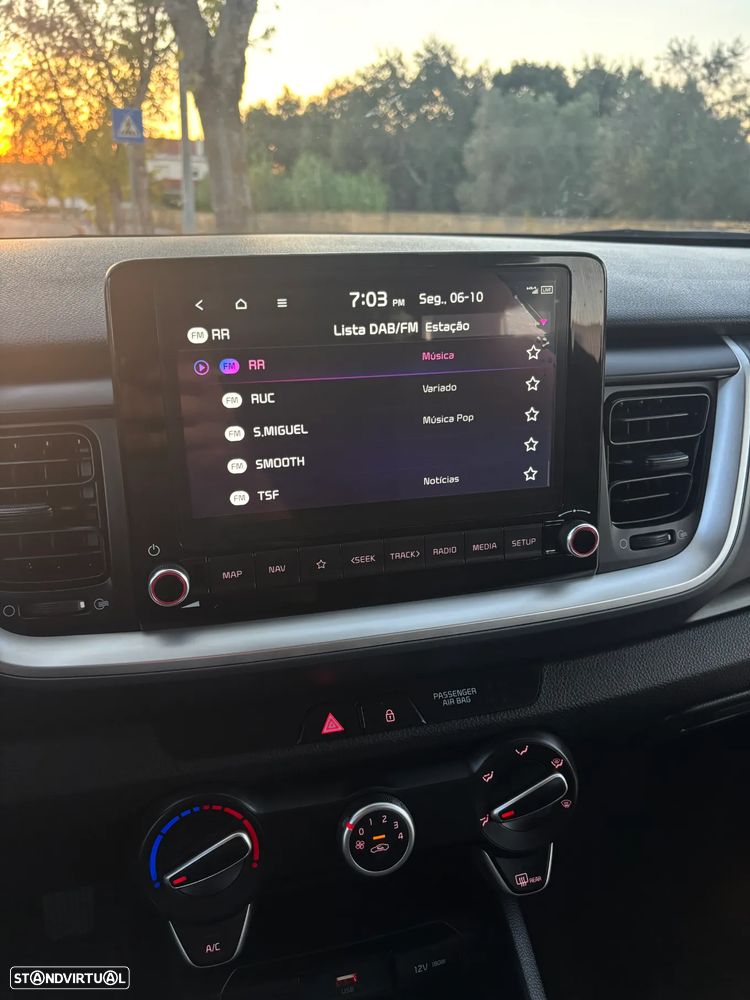 Kia Stonic 1.2 Dynamic - 27