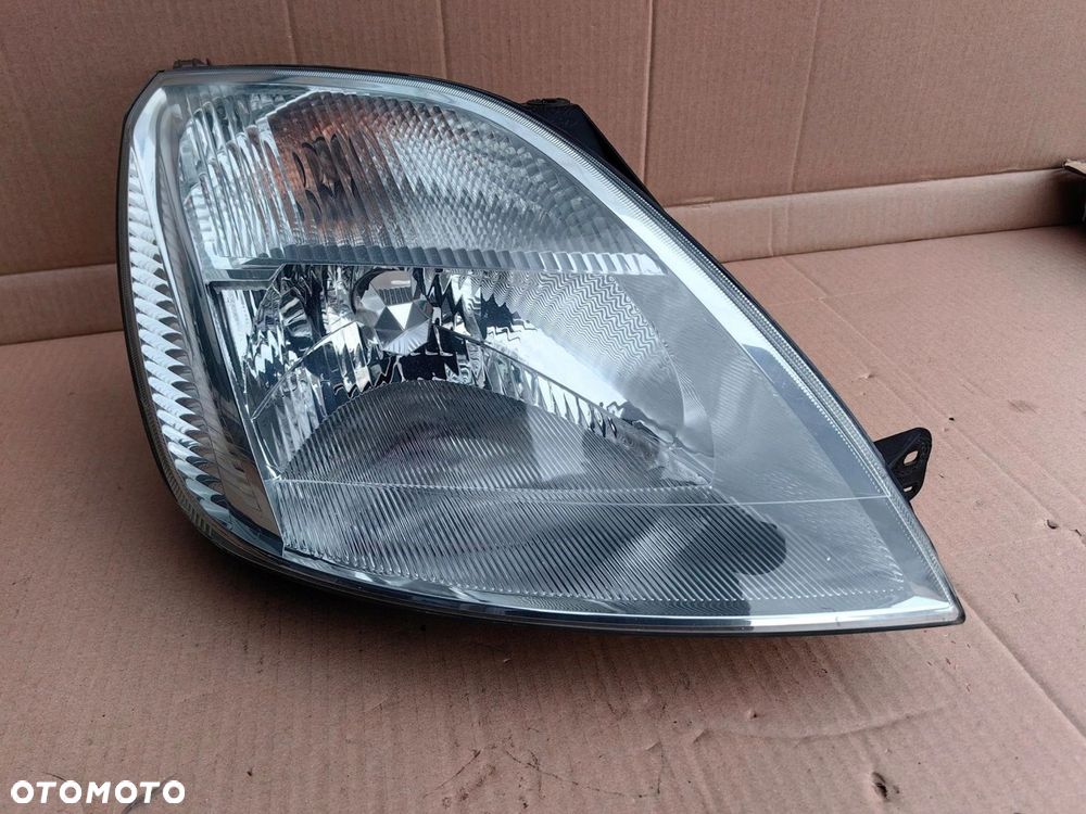 Lampa PRAWA prawy przód Ford Fiesta MK5 MK6 2S6X-13W029-AJ oryginalna - 1