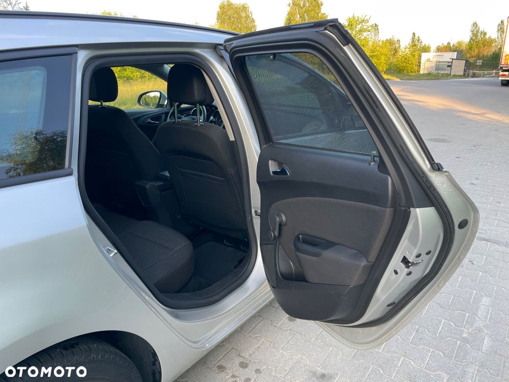 Opel Astra 1.4 T Enjoy - 12