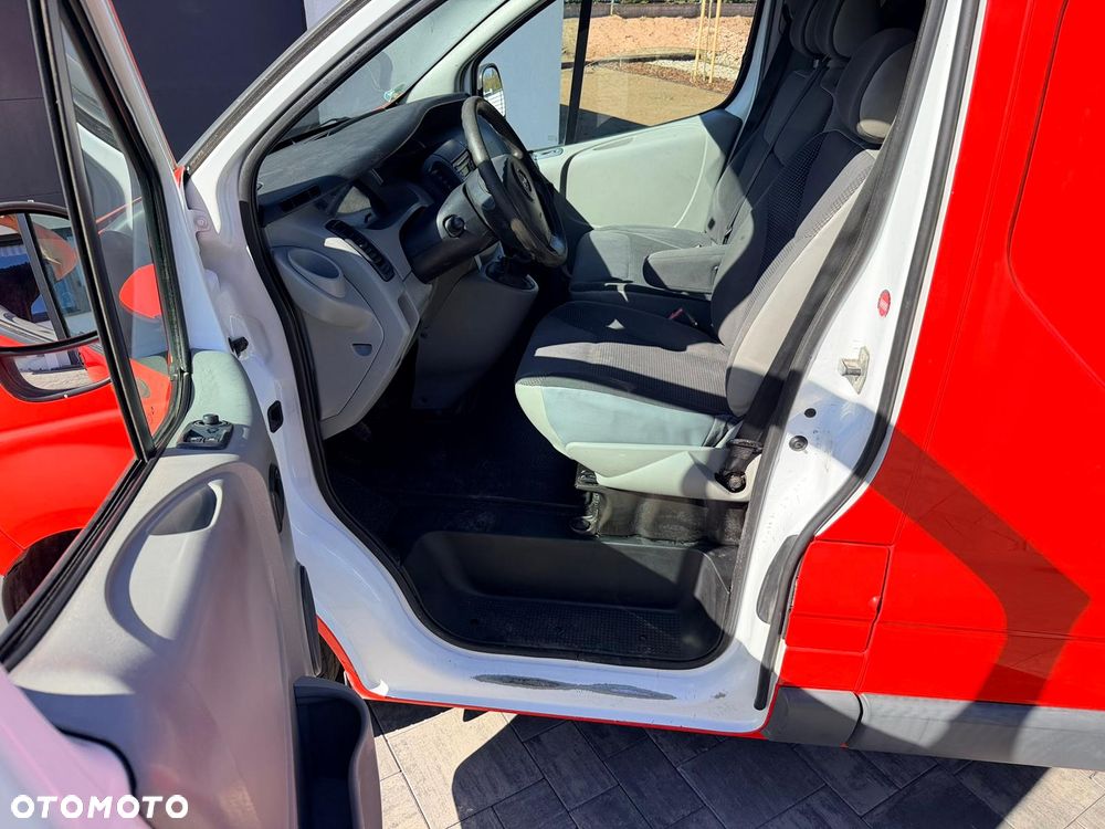 Opel vivaro - 9