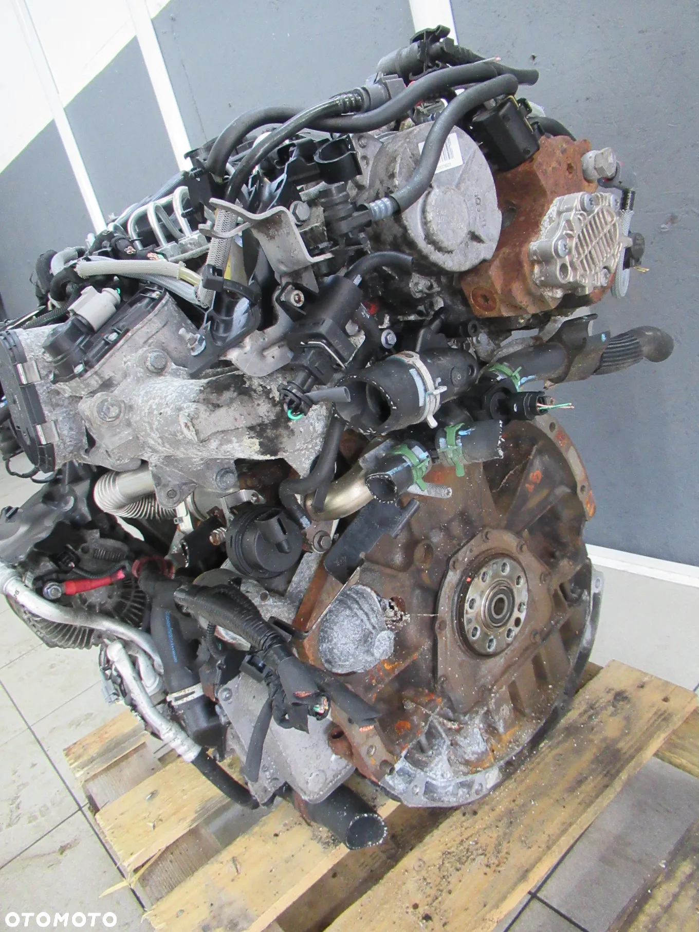 Silnik KOMPLETNY 2.0 dci M9R Vivaro Trafic m9r M9R E4 - 5