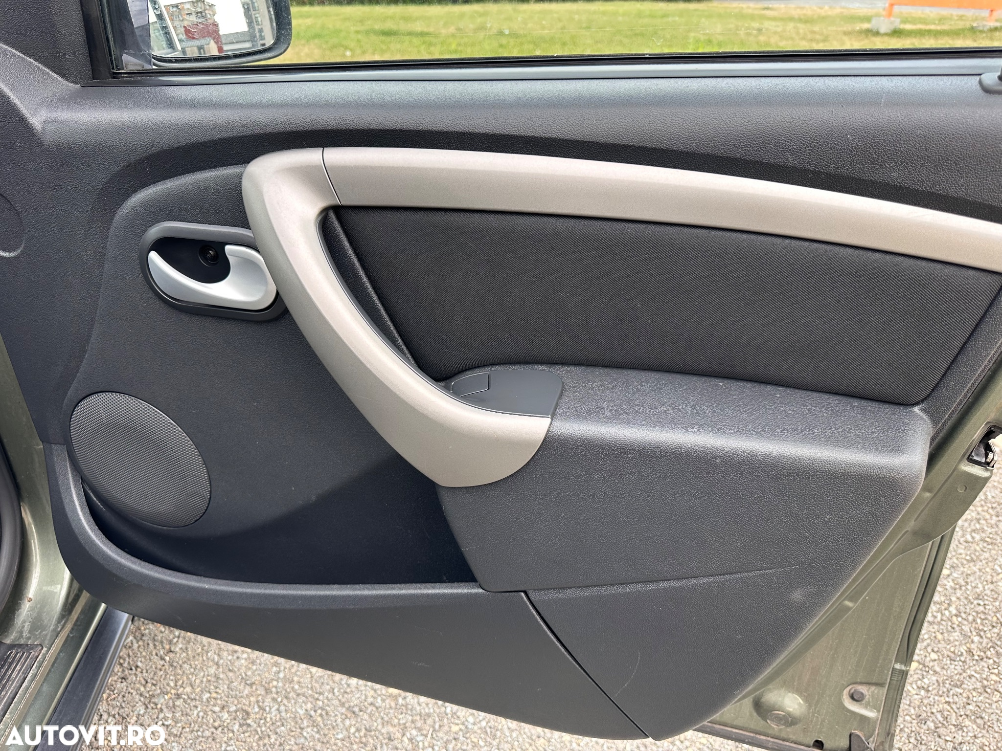 Dacia Duster 1.5 dCi 4x4 Prestige - 11
