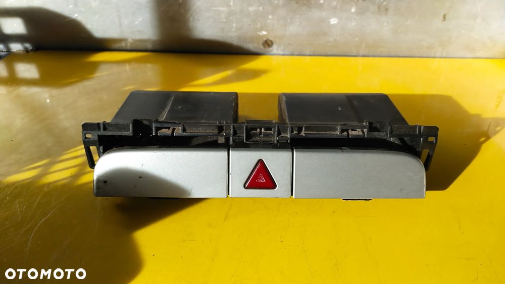 VW PASSAT B6 SCHOWEK KONSOLI 3C0858407 - 1