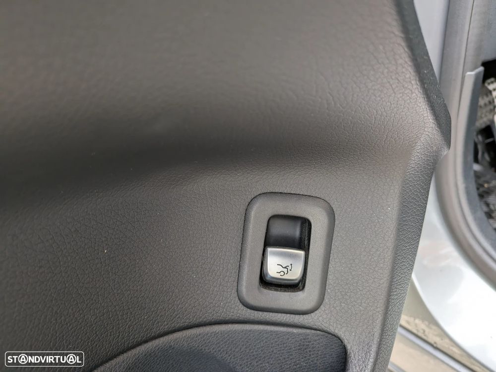 Mercedes-Benz C 300 BlueTEC Hybrid AMG Line - 7