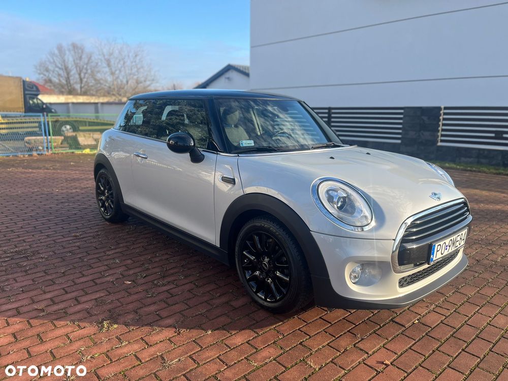 MINI Cooper Standard - 1