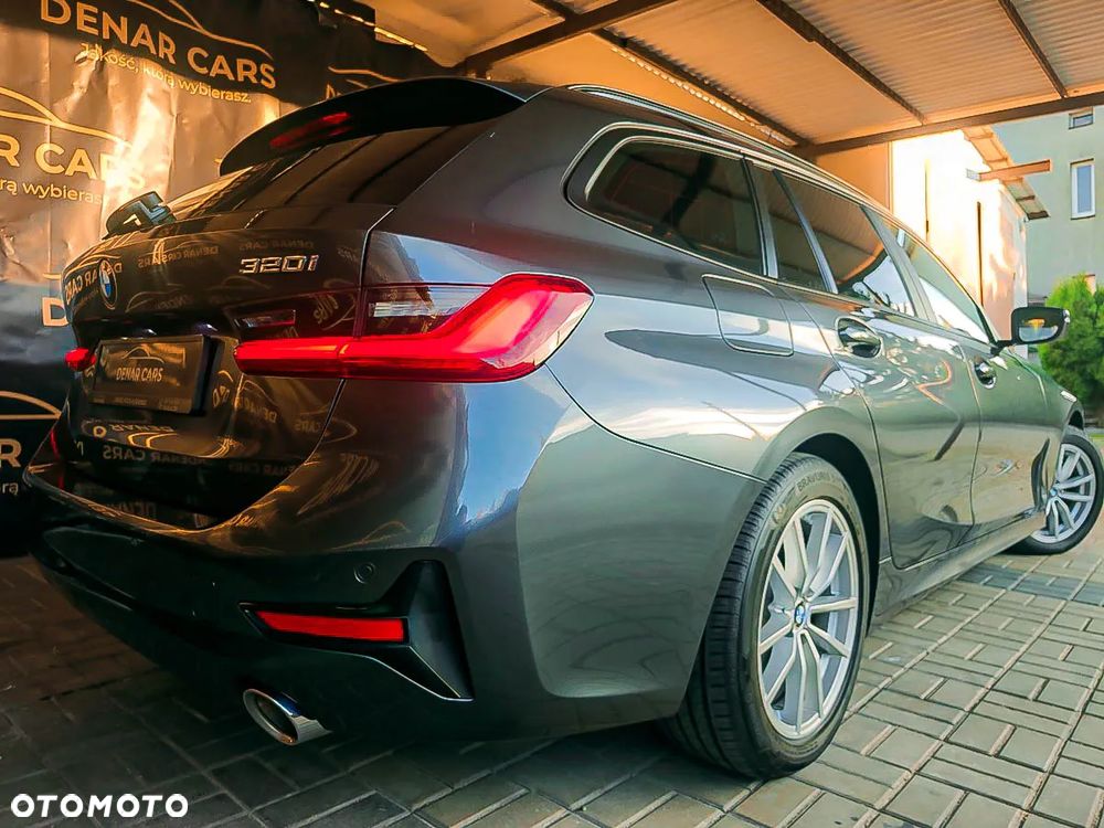 BMW Seria 3 320i Luxury Line Purity - 20
