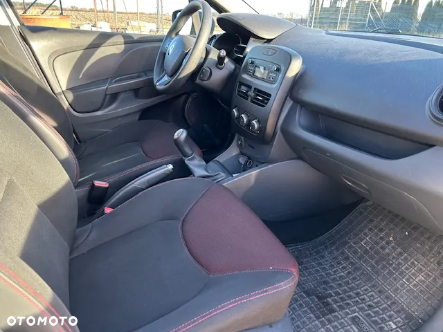 Renault Clio - 8