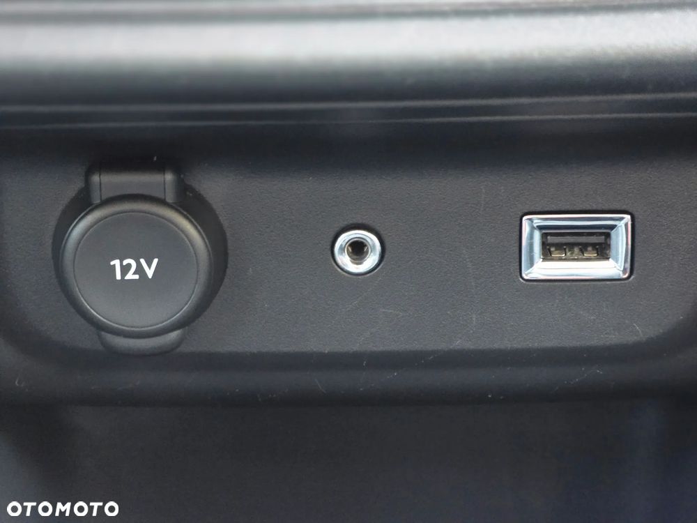 Citroën C3 Pure Tech (VTi) 82 Exclusive - 32