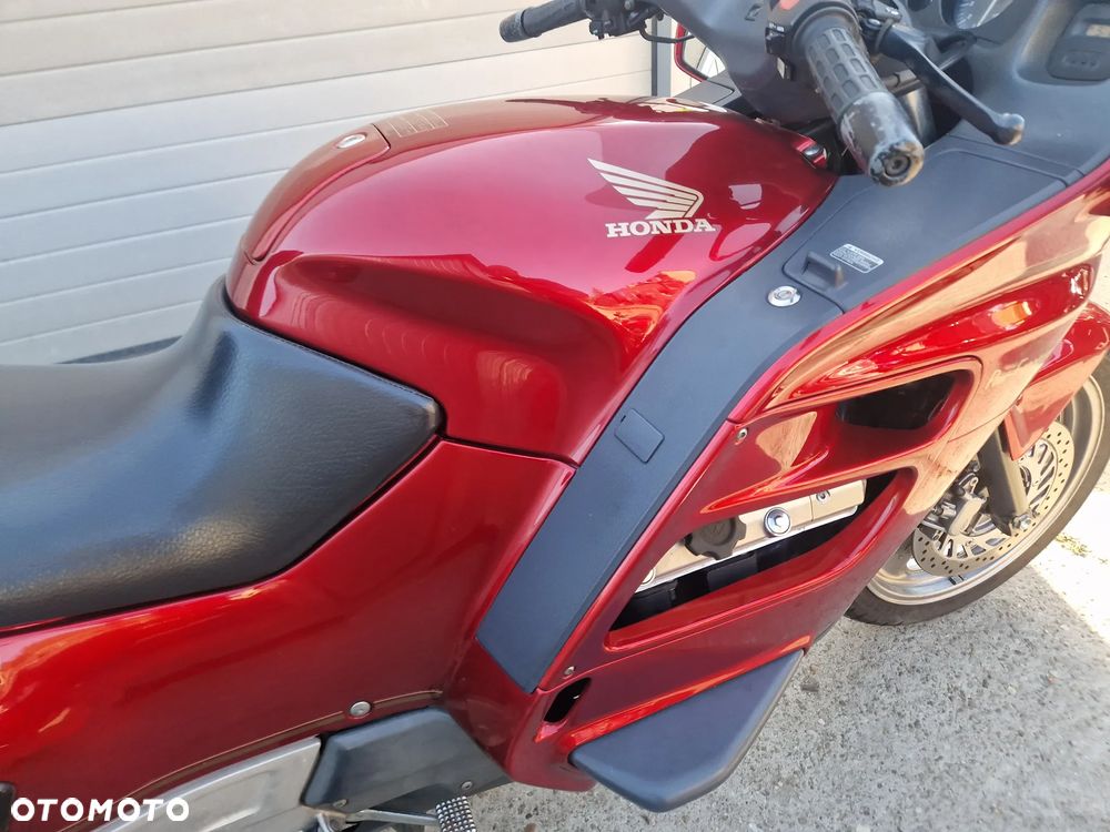 Honda ST - 17