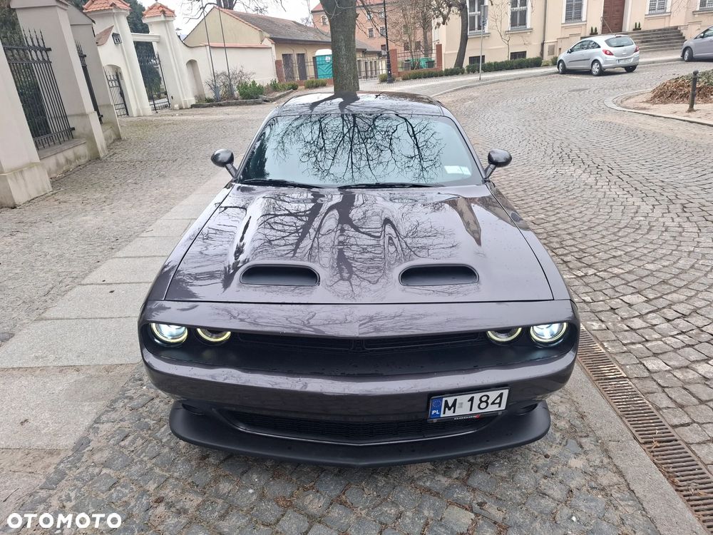 Dodge Challenger - 3