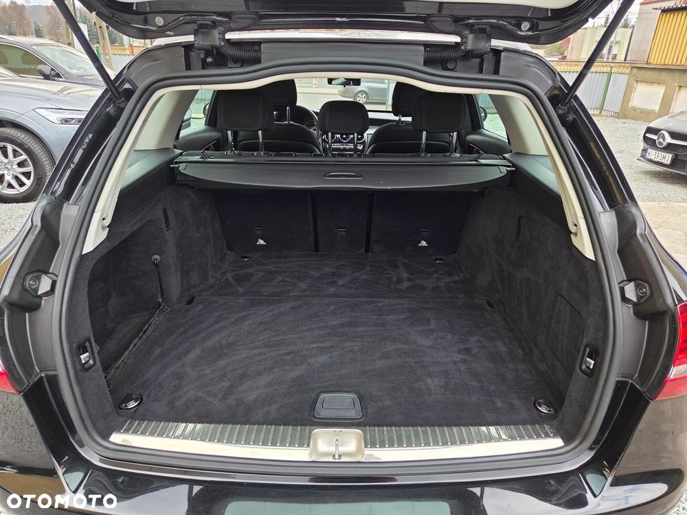 Mercedes-Benz Klasa C 200 d 9G-TRONIC - 11