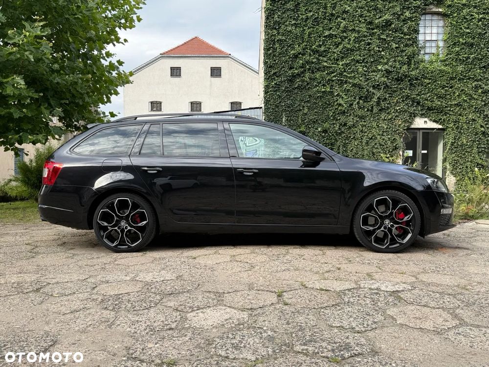 Skoda Octavia 2.0 TSI RS 230 DSG - 2