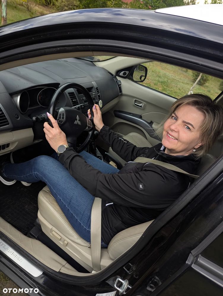 Mitsubishi Outlander 2.0 DID Instyle - 8