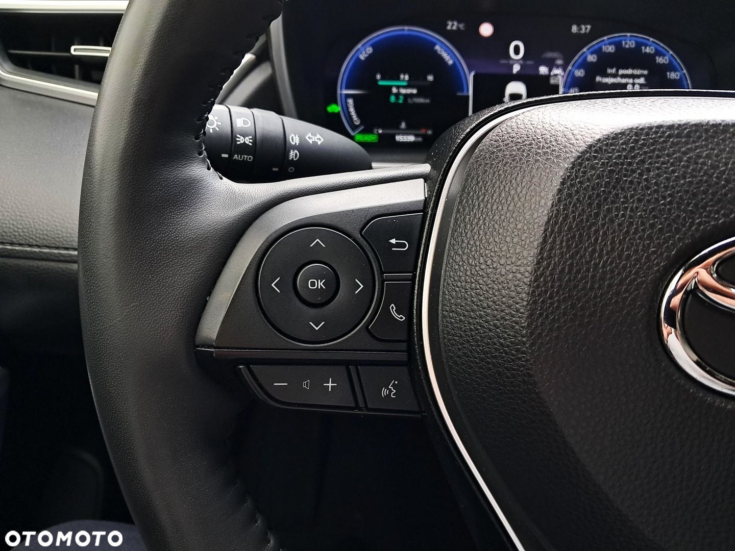 Toyota Corolla Cross 2.0 Hybrid Style - 17