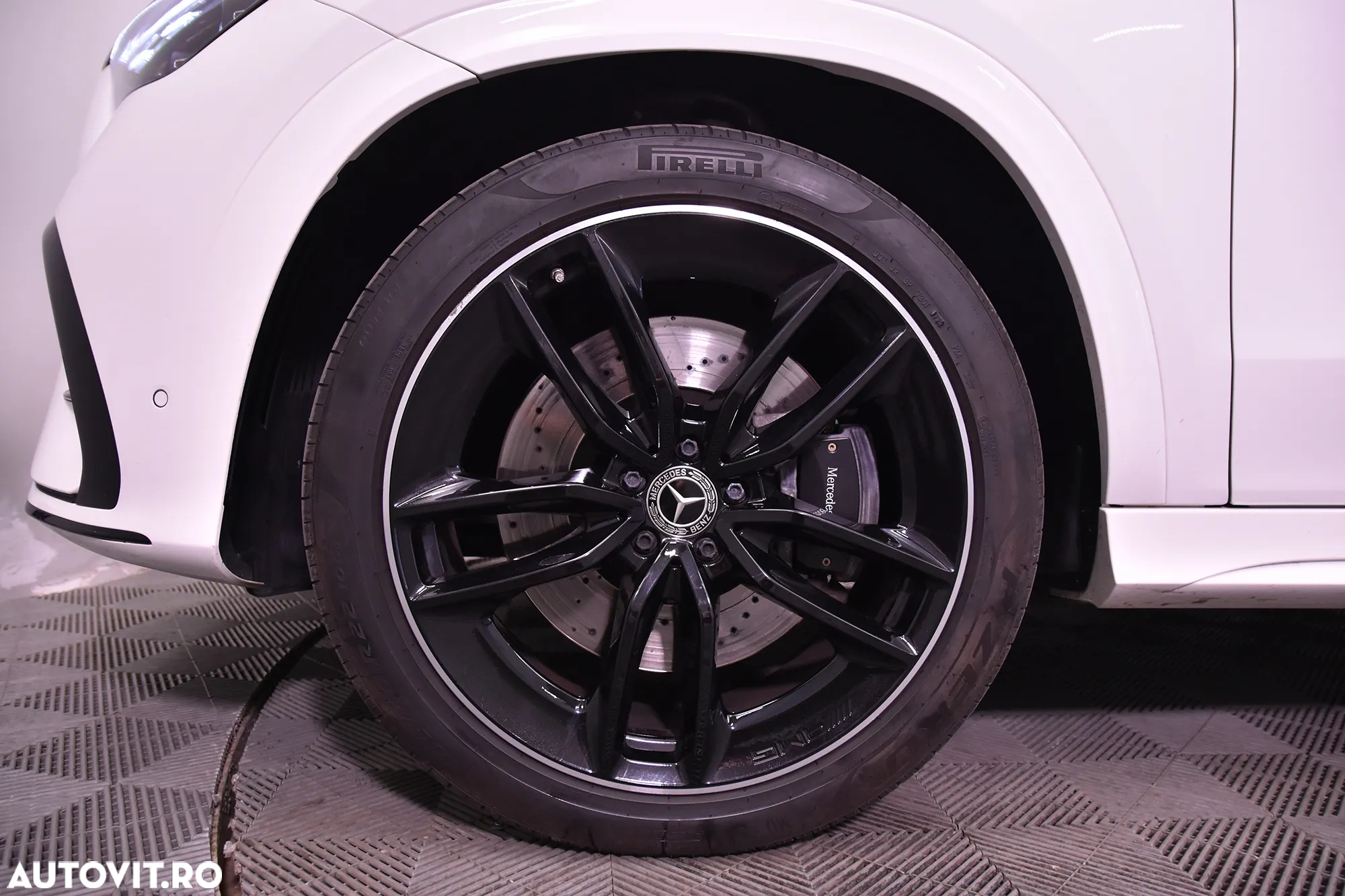 Mercedes-Benz GLE 400 e 4Matic 9G-TRONIC AMG Line Advanced Plus - 14