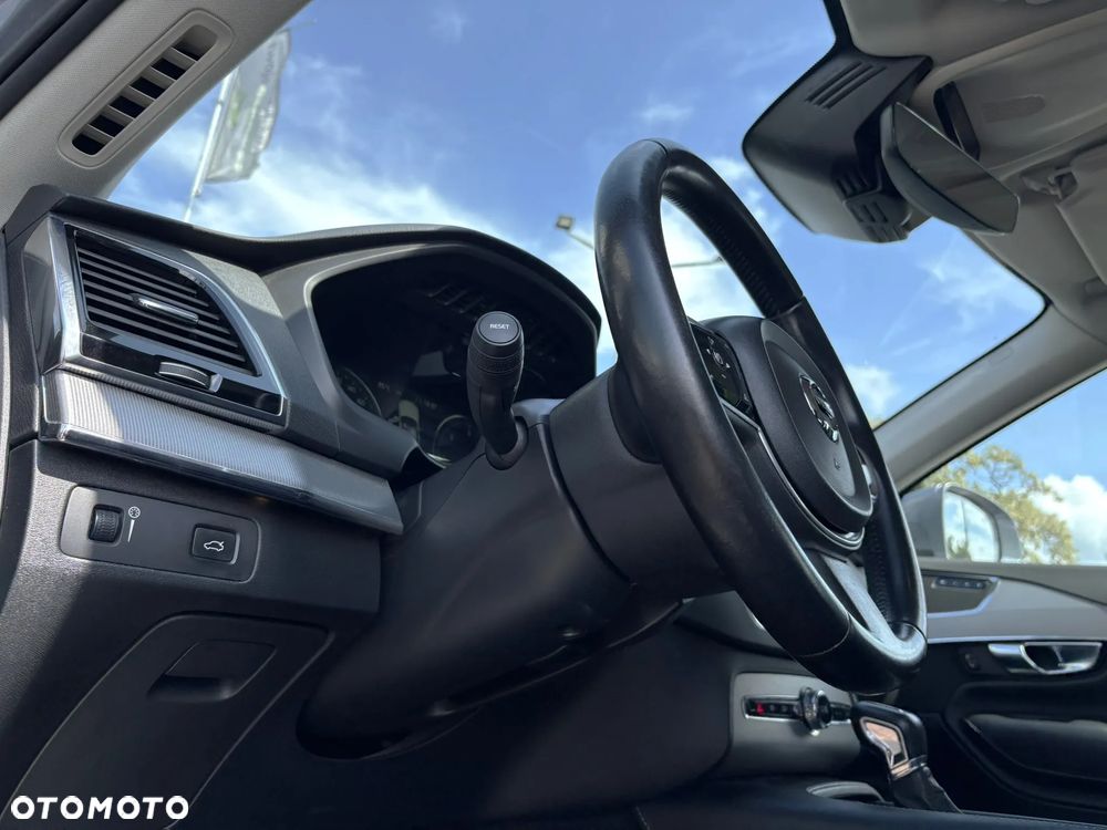 Volvo XC 90 D5 AWD Inscription - 9