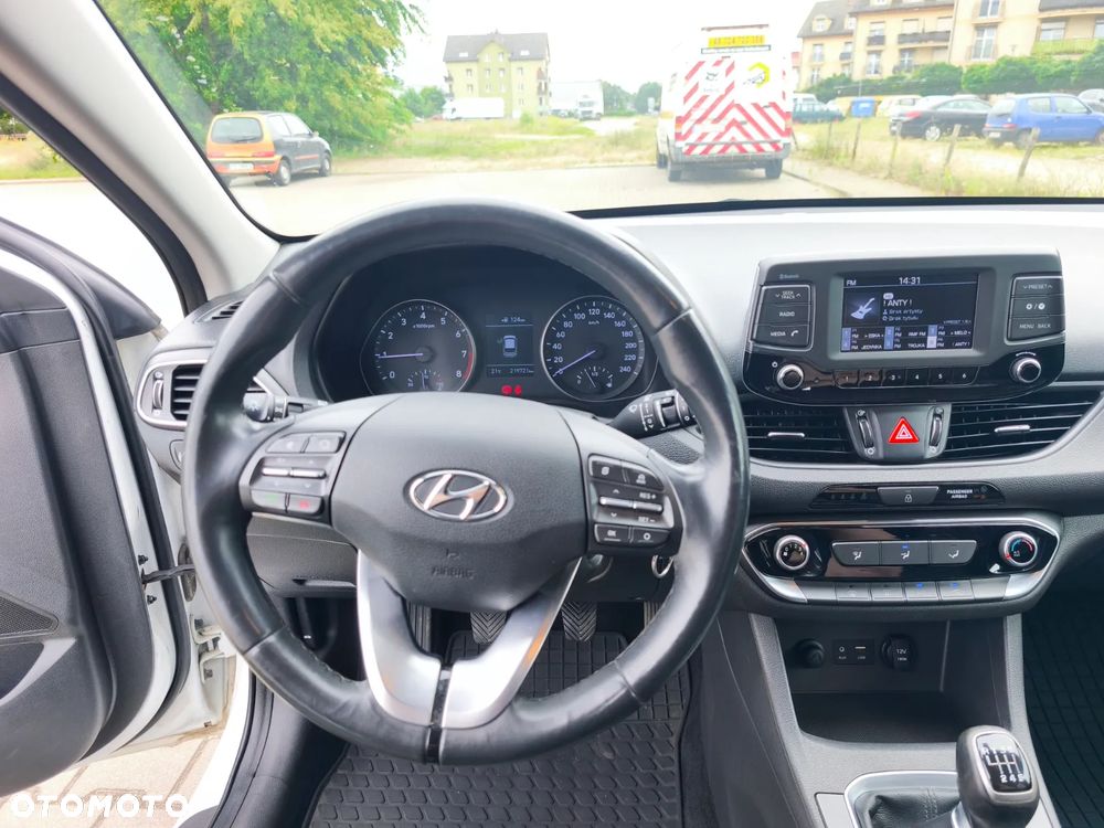 Hyundai i30 1.4 Comfort - 13