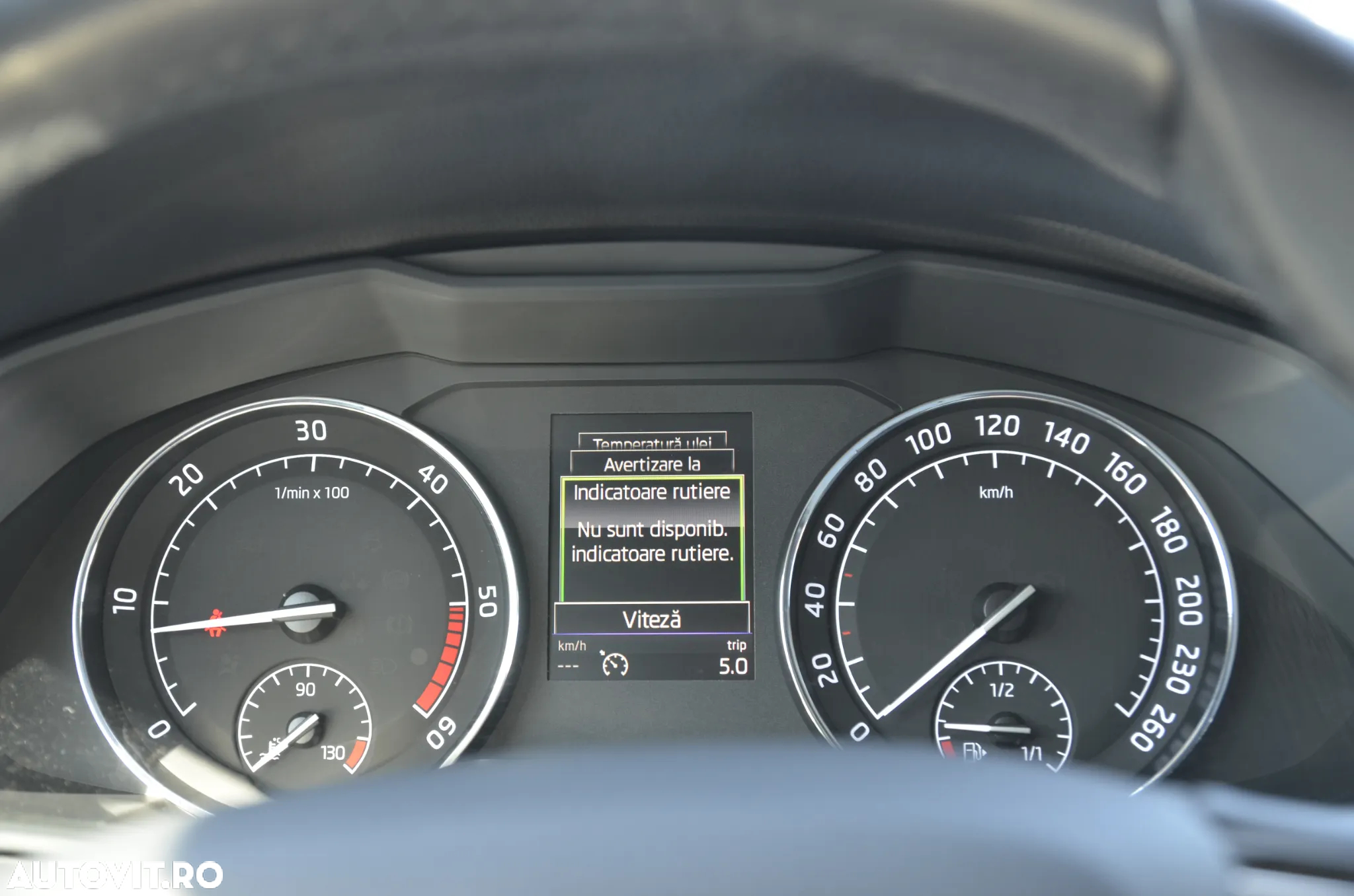 Skoda Superb 2.0 TDI DSG Style - 26