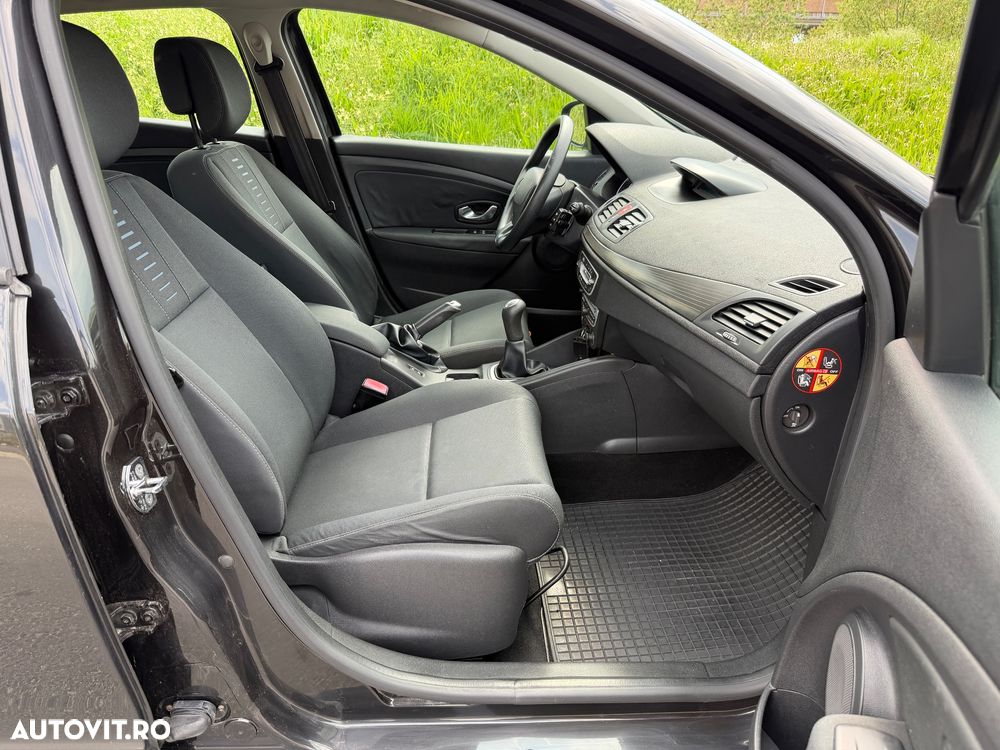 Renault Megane 1.6 16V 100 Authentique - 10