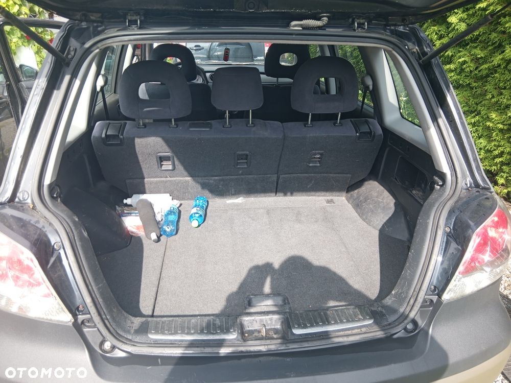 Mitsubishi Outlander - 8
