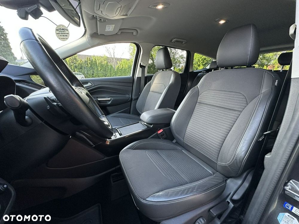 Ford Kuga - 8
