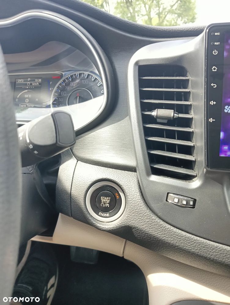 Chrysler 200 - 18