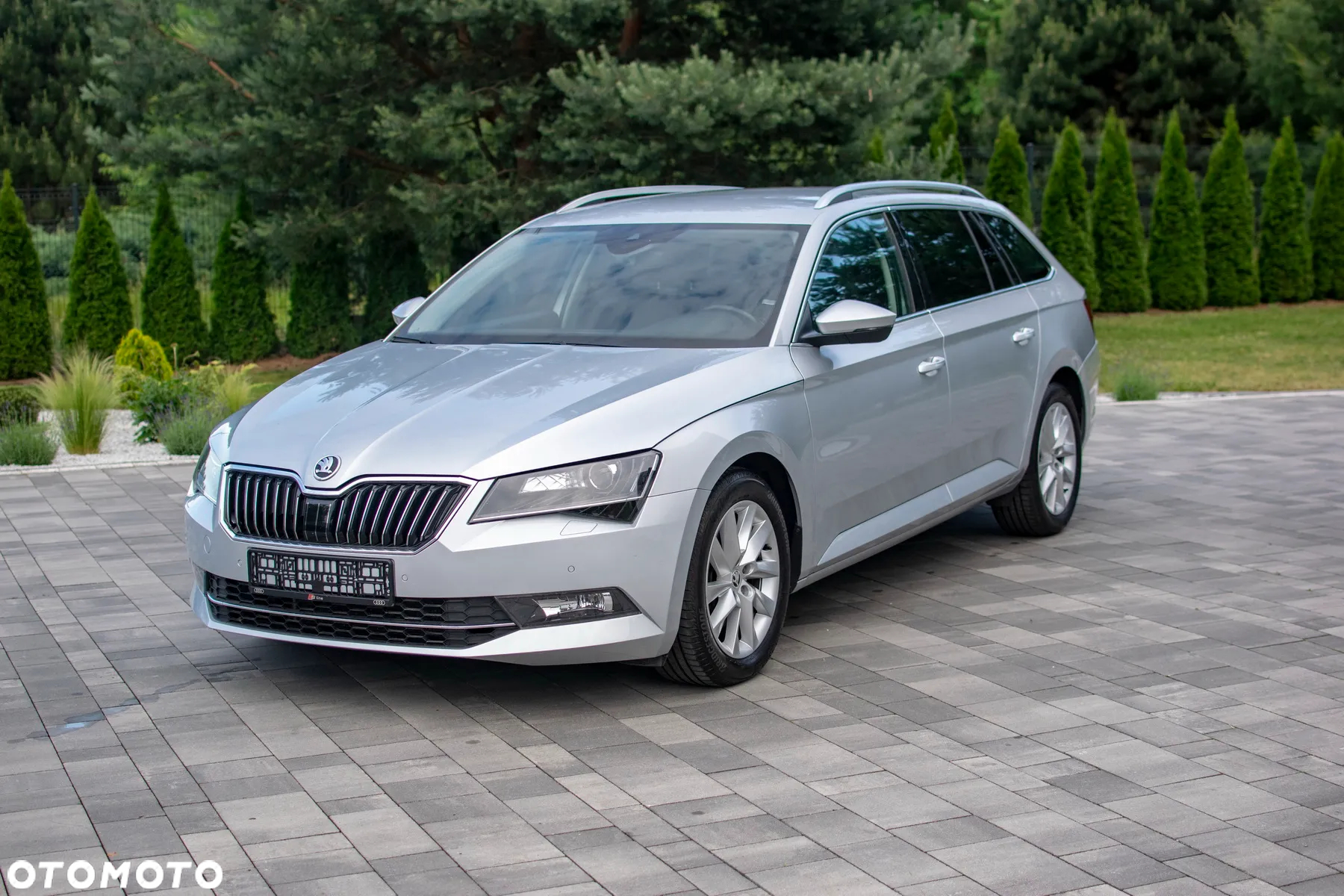 Skoda Superb - 2