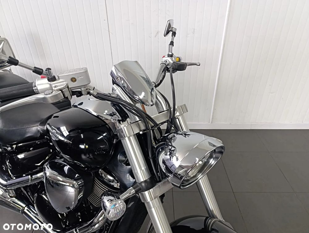 Suzuki Intruder - 14