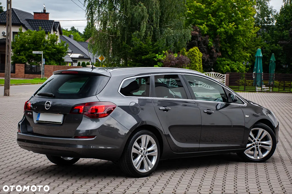 Opel Astra 1.6 Cosmo - 20
